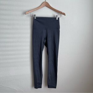 Everlane Perform Ankle Leggings in Charcoal